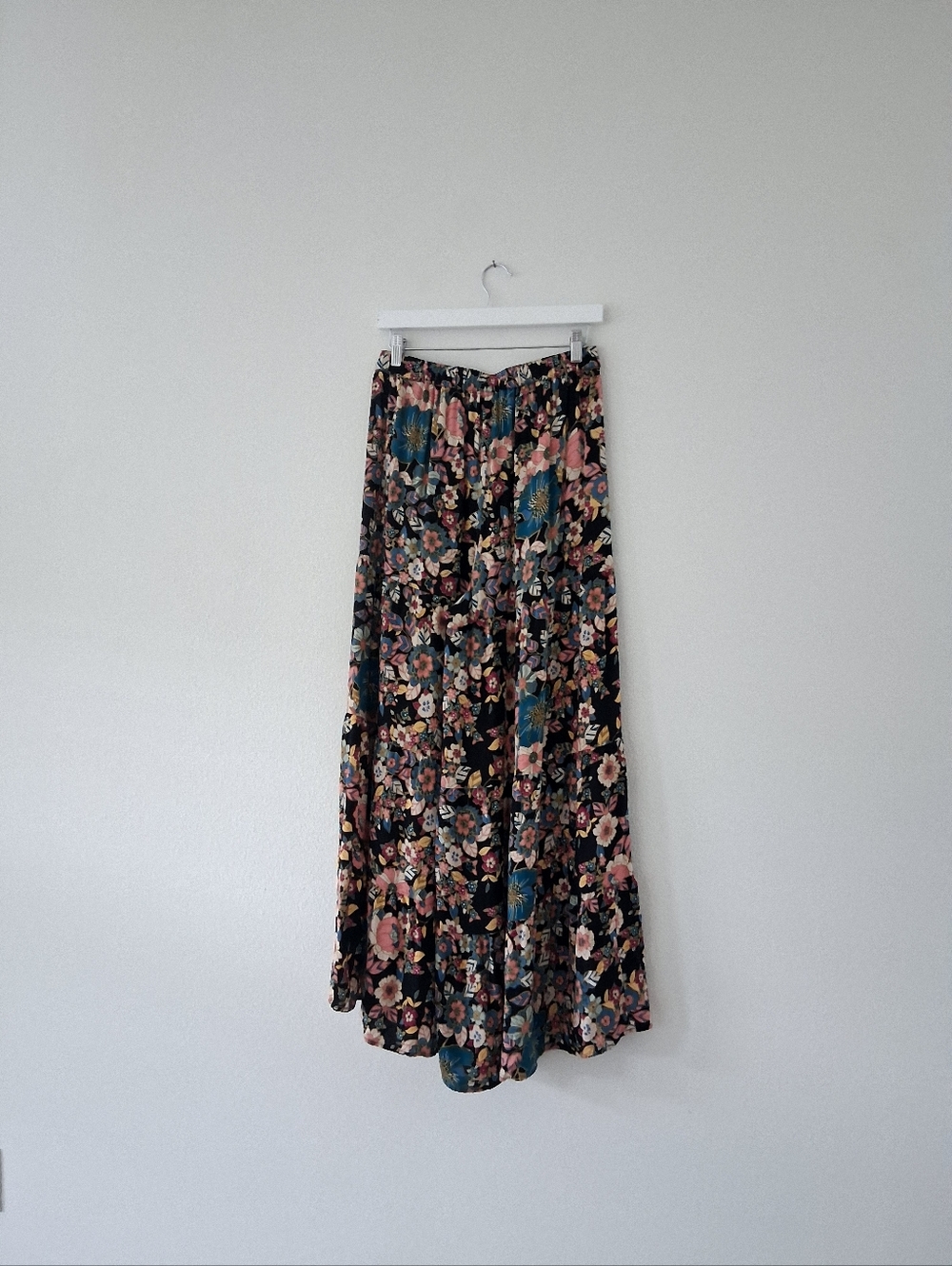 NATURAL LIFE Floral Wide Leg Pants in Black, Teal & Coral - Picture 12 of 14